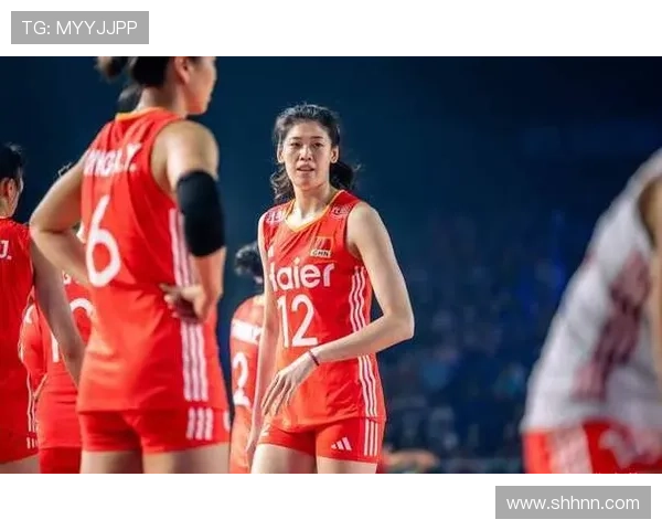 李盈莹训练完直接拎爱马仕去吃米其林，这谁顶得住啊