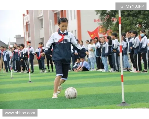 二次运球违例如何界定？从规则到判罚详解